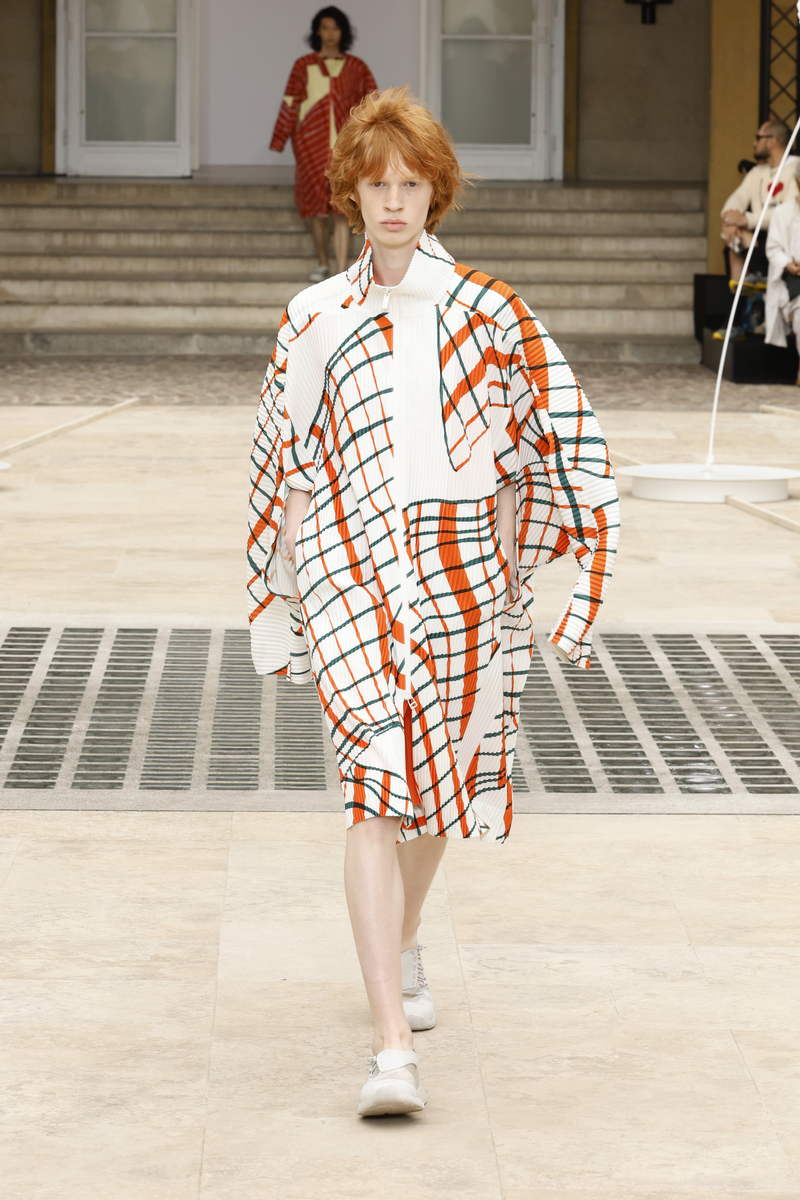 HOMME PLISSÉ ISSEY MIYAKE Spring Summer 2025 Collection - Photo courtesy of Issey Miyake