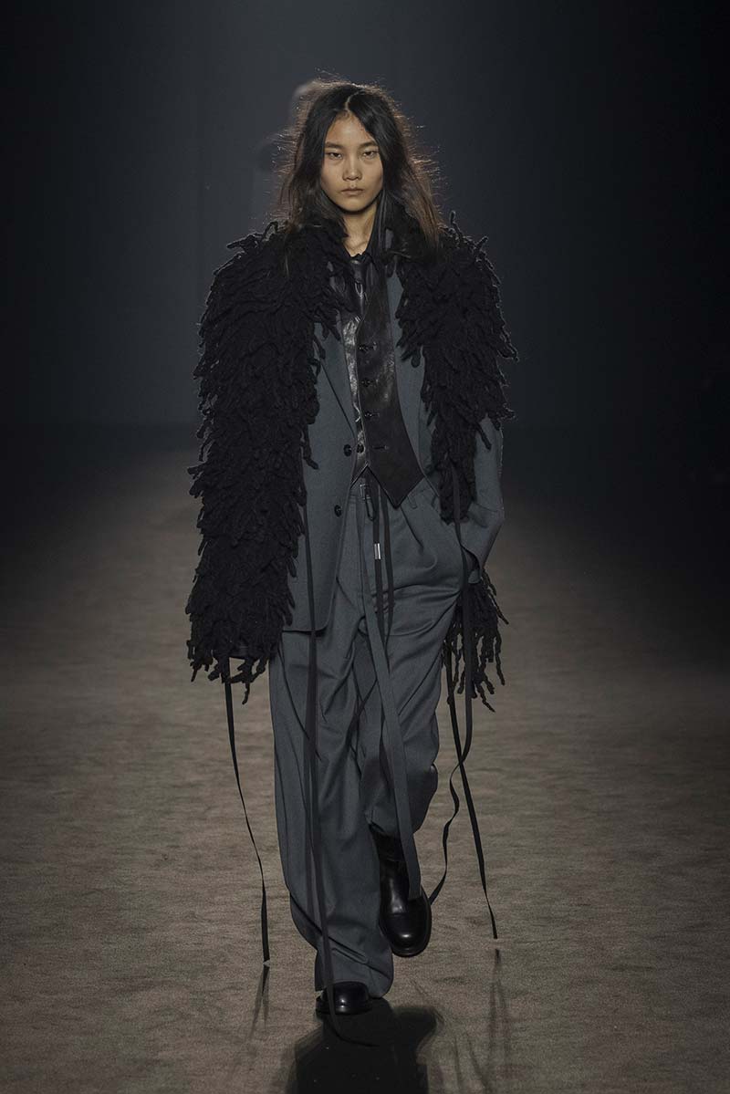 Ann Demeulemeester autunno inverno 2024 2025 - Photo courtesy of Ann Demeulemeester