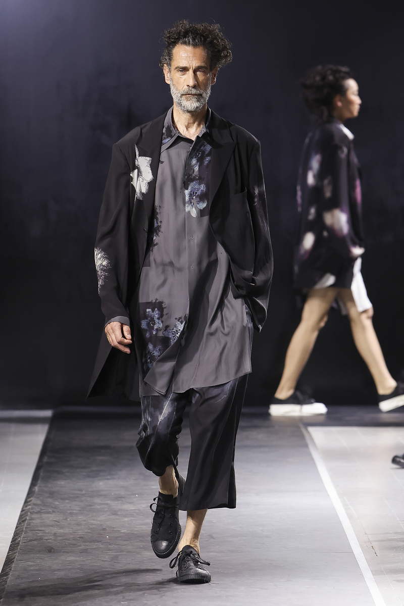 Yohji Yamamoto primavera estate 2025 - Photo courtesy of Yohji Yamamoto