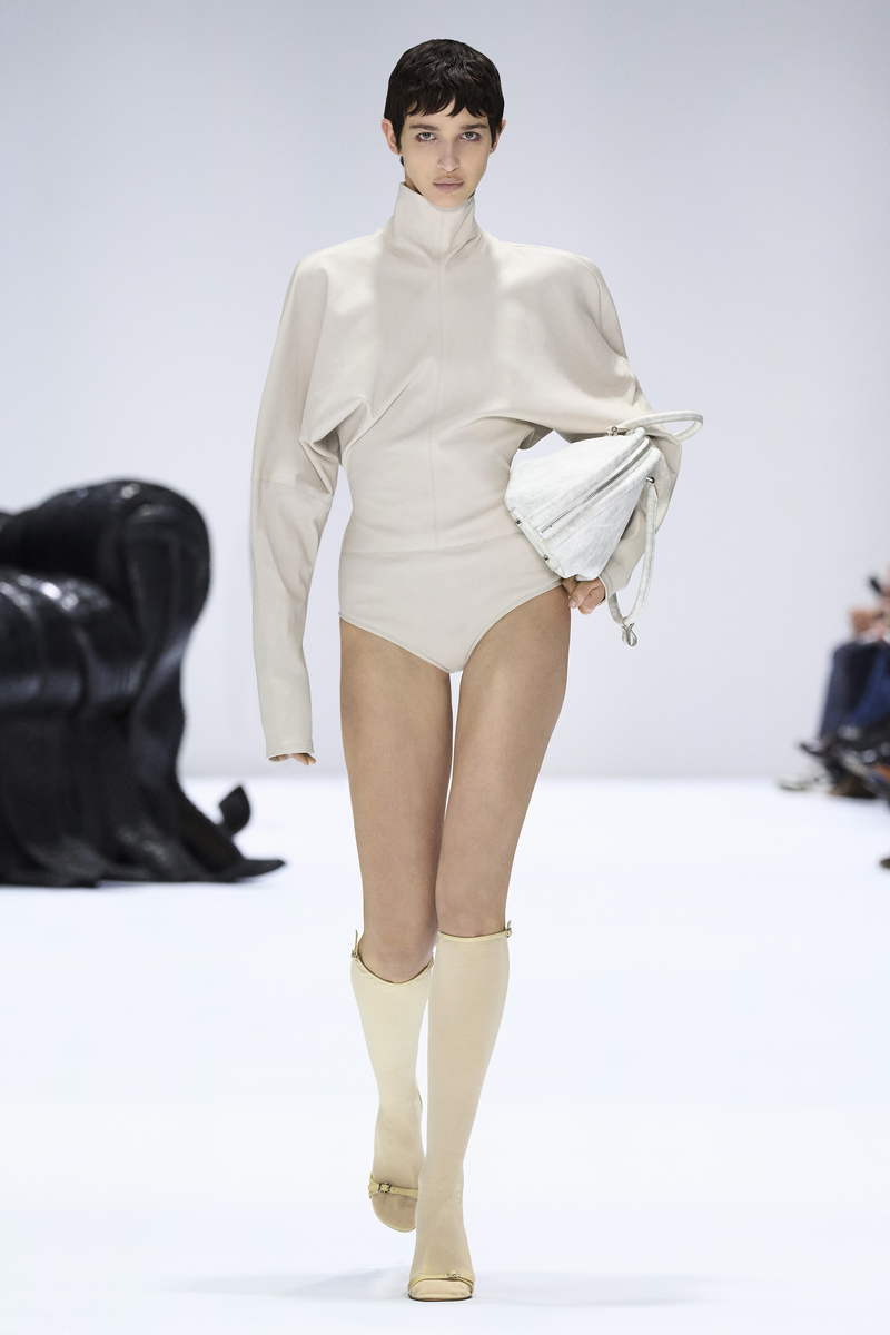 Acne Studios sfilata donna Autunno Inverno 2024-2025 - Photo courtesy of Acne Studios