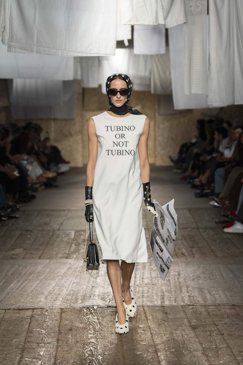 Moschino primavera estate 2025 - Photo courtesy of Moschino